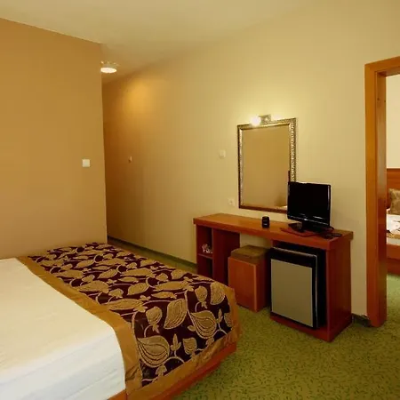 Hotel Cunda Basel 3*